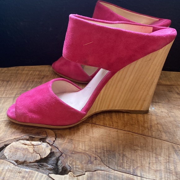 Prada pink wedges - Picture 3 of 4